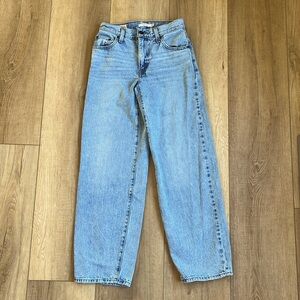 Levi’s Baggy Dad Jean